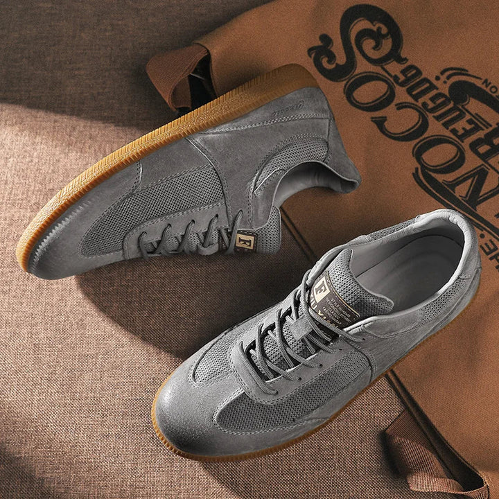 "Italiaanse leren sneakers, luxe en comfortabel, tijdloos design, dames schoenen, hoogwaardige kwaliteit en elegantie"