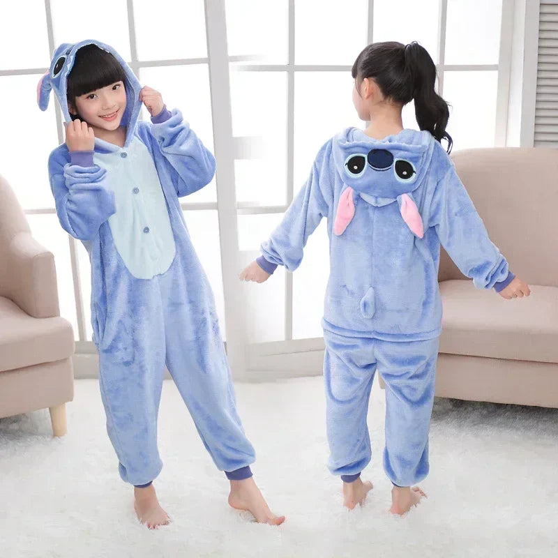 "Kinderen Stitch onesie, zachte nachtmode met capuchon en oren, ademend polyester in speels Disney design."