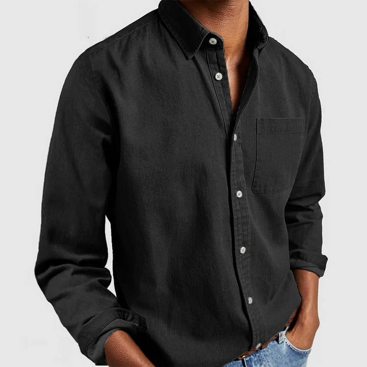"Klassiek herenoverhemd van ademend katoen, veelzijdig design in blauw en zwart, geschikt voor formele en casual gelegenheden