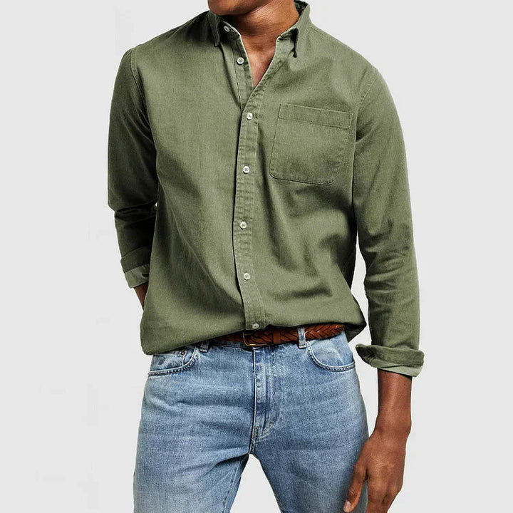 "Klassiek herenoverhemd van ademend katoen, veelzijdig design in blauw en zwart, geschikt voor formele en casual gelegenheden