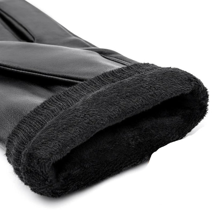"Klassieke leren handschoenen voor heren, premium kwaliteit in bruin, warme voering, stijlvol en functioneel ontwerp."