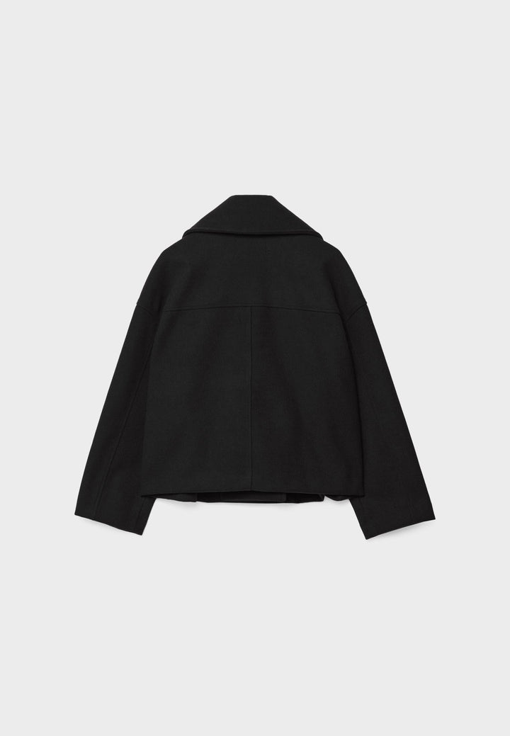 "Korte double-breasted jas, beige, regular fit, katoenmix, met knopen en zakken geschikt voor herfst- en wintermaanden."
