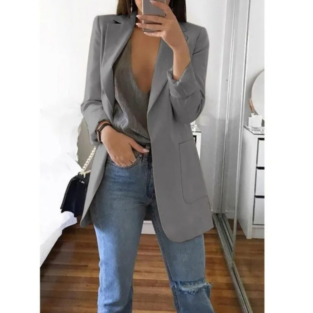 "Lange damesblazer - stijlvol, veelzijdig, blauw, elegant design, perfect voor modebewuste vrouw, hoogwaardig comfort."