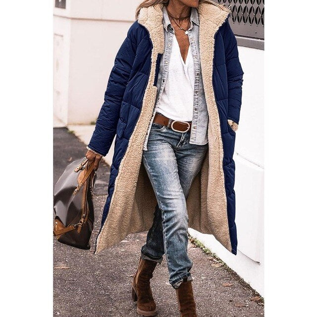 "Lange sherpa puffer jas voor dames, omkeerbaar met gladde en fleece zijde, met capuchon, warm en modieus ontwerp."