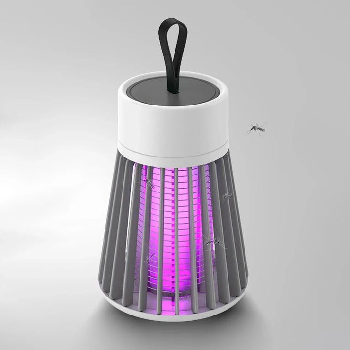 LED muggenlamp met UV-straling, kunststof behuizing en metalen gaas. Geschikt voor binnen en buiten. USB oplaadbaar.