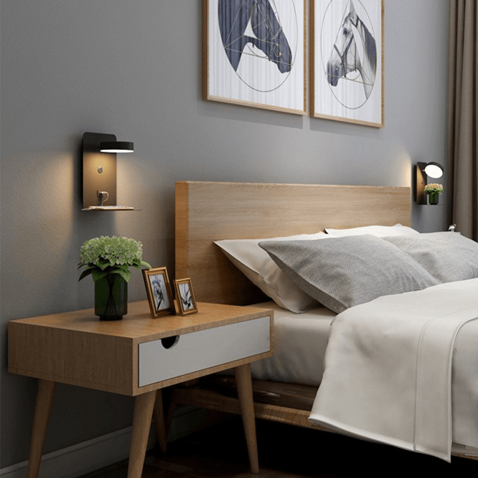 "LED nachtlamp met verstelbare 360° hoek, USB-oplader, en verstelbare kleurtemperatuur, perfecte sfeerverlichting."