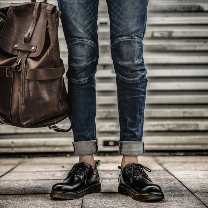 "Leren heren veterschoenen, tijdloze stijl, zwarte leren afwerking, benadrukt elegantie en veelzijdigheid, ideaal voor iedere