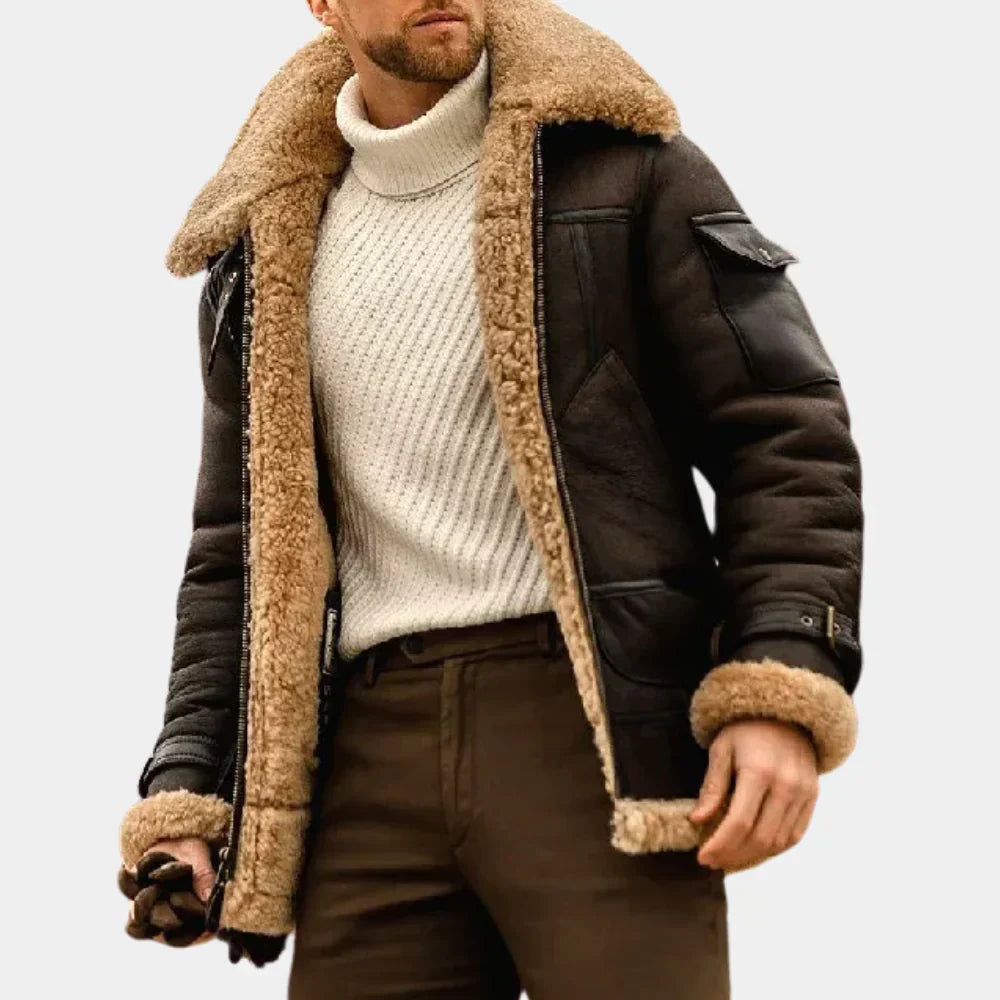 "Leren winterjas heren pilotenstijl, warm en weerbestendig met stevige ritssluiting, comfortabele fit en handige zakken."