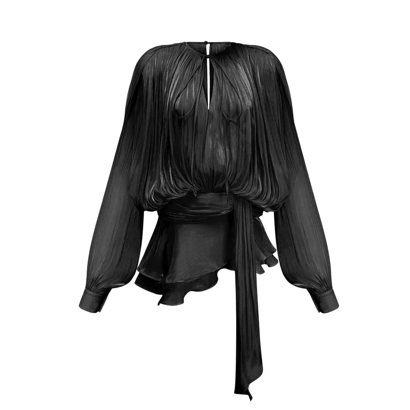 "Lichte zomerjurk met elegant design en luchtige stof, ideaal voor warme dagen en stijlvolle looks."