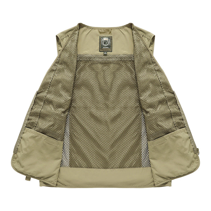 "Lichtgewicht ademend outdoorvest met meerdere zakken, ideaal voor wandelen en kamperen. Stijlvol en functioneel ontwerp."