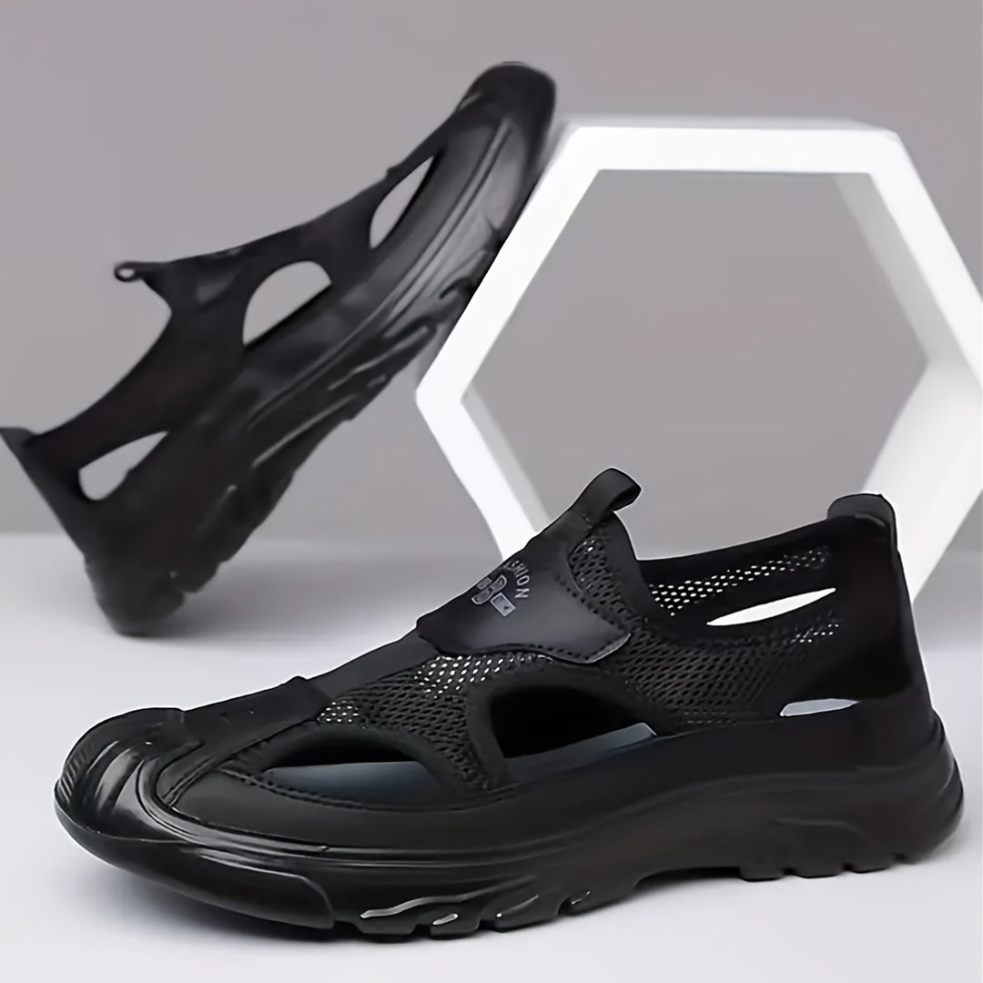 "Lichtgewicht ademende heren sportsandalen met antislip zool, ideaal voor het buitenavontuur, in grijze tint."