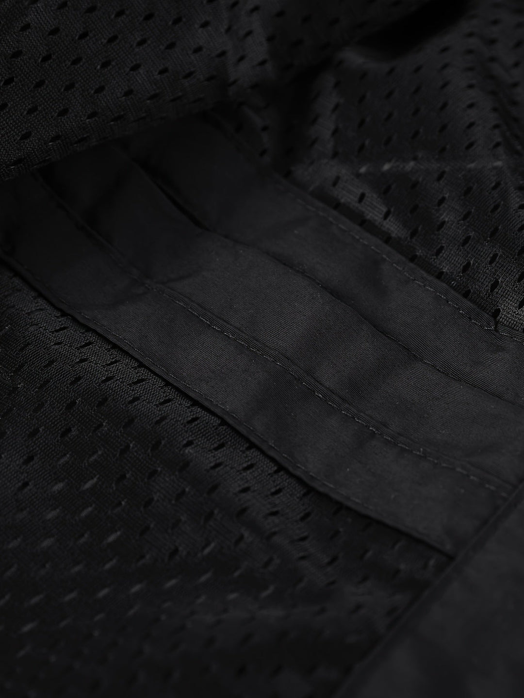 "Lichtgewicht casual herenjack, praktisch ontwerp met ritsvakken, waterafstotend en windwerend, stijlvol grijs."