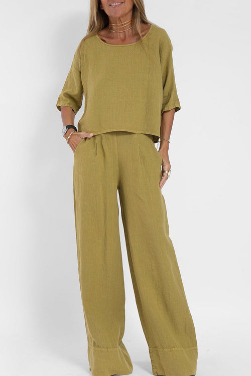 "Luchtig katoen-linnen damespak, cropped top en hoge taille broek, casual chic voor de zomer, comfortabel en stijlvol."