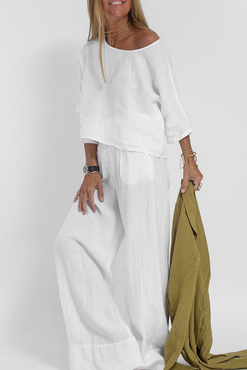 "Luchtig katoen-linnen damespak, cropped top en hoge taille broek, casual chic voor de zomer, comfortabel en stijlvol."