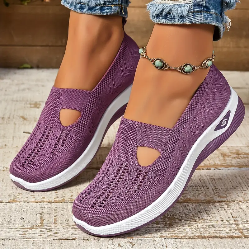 Luchtige dames instappers met ademend materiaal, licht en flexibel, zonder veters, perfect voor dagelijks comfort en stijl.