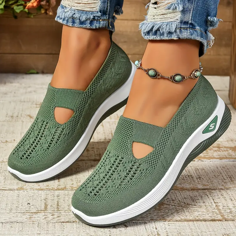 Luchtige dames instappers met ademend materiaal, licht en flexibel, zonder veters, perfect voor dagelijks comfort en stijl.