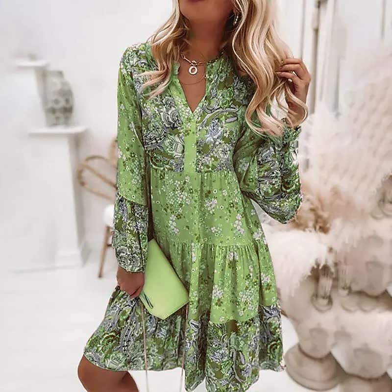 Luna Boho jurk voor dames, speelse boho-stijl met unieke patronen, ideaal voor zomer, comfort en elegantie gecombineerd.