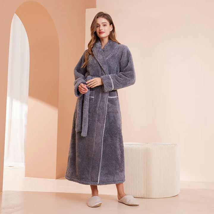 "Luxe badjas met ceintuur, comfortabele pasvorm, klassieke omslagkraag en lange mouwen, voor stijlvol loungeplezier."