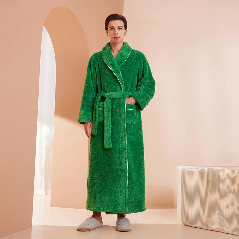 "Luxe badjas met ceintuur, comfortabele pasvorm, klassieke omslagkraag en lange mouwen, voor stijlvol loungeplezier."