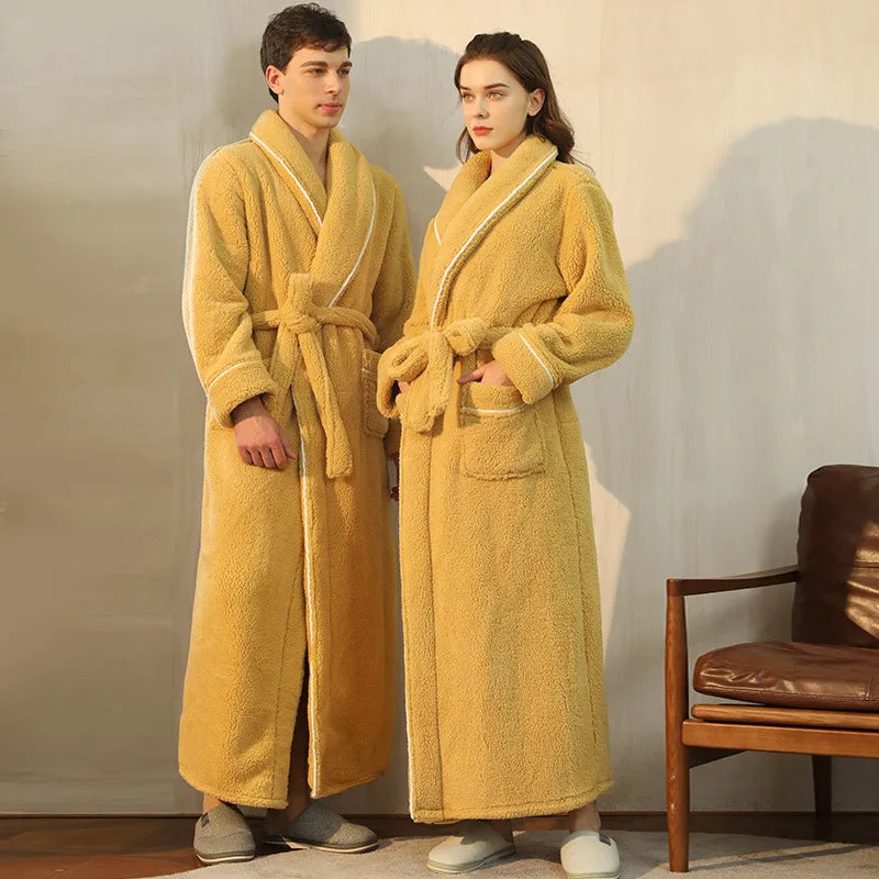"Luxe badjas met ceintuur, comfortabele pasvorm, klassieke omslagkraag en lange mouwen, voor stijlvol loungeplezier."