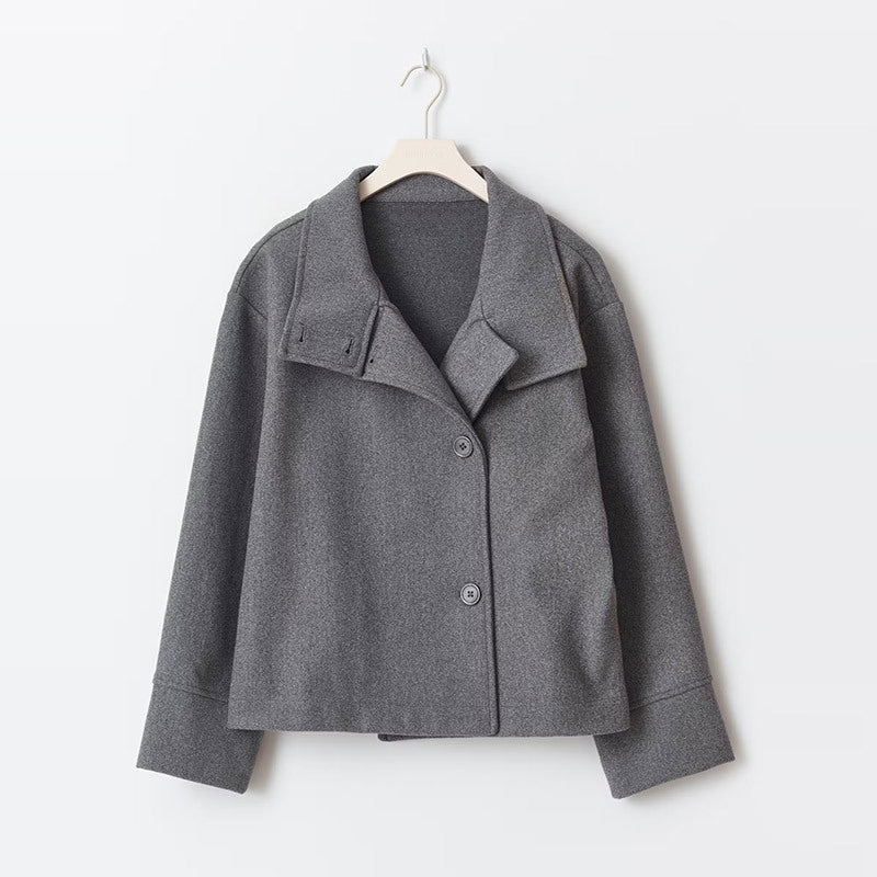 "Luxe double-breasted korte jas voor dames, elegant en comfortabel, warme stof, tijdloos design, perfect voor koelere dagen."