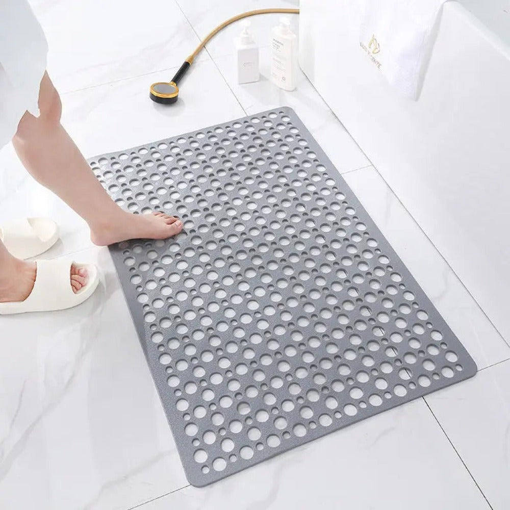 "Luxe grijze antislip douchemat met veilige zuignappen, schimmelbestendig design en efficiënt drainagesysteem voor hygiëne."