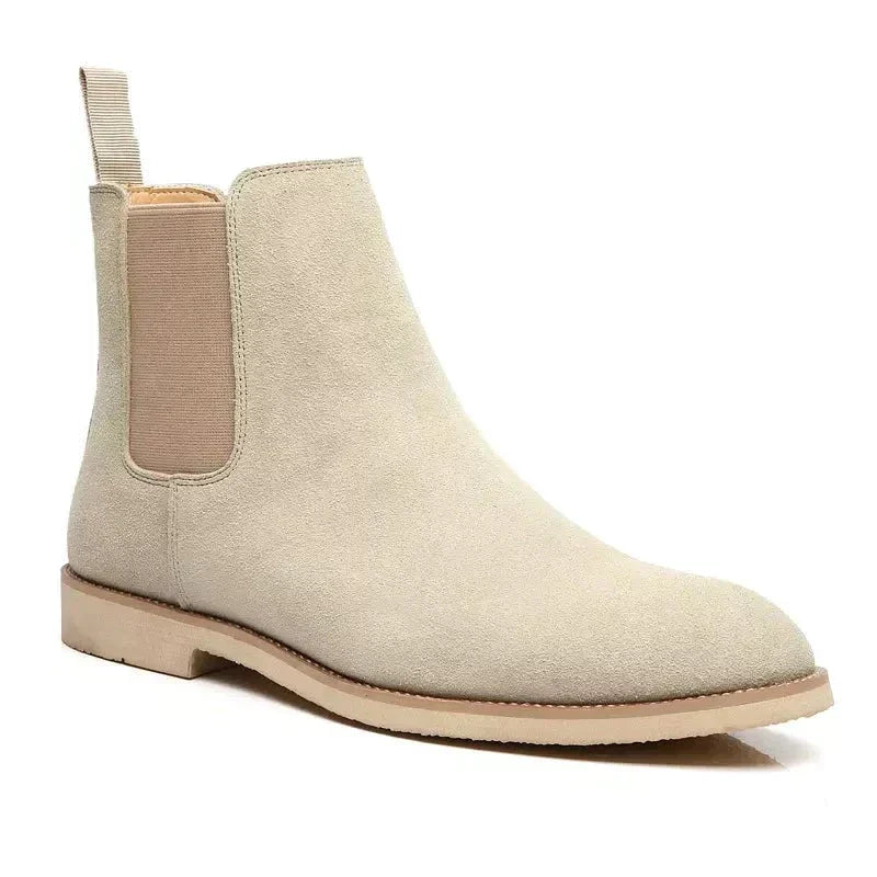 Luxe suède Chelsea boots voor dames en heren, stijlvol kalfs suède met leren binnenzool, veelzijdig en elegant ontwerp.