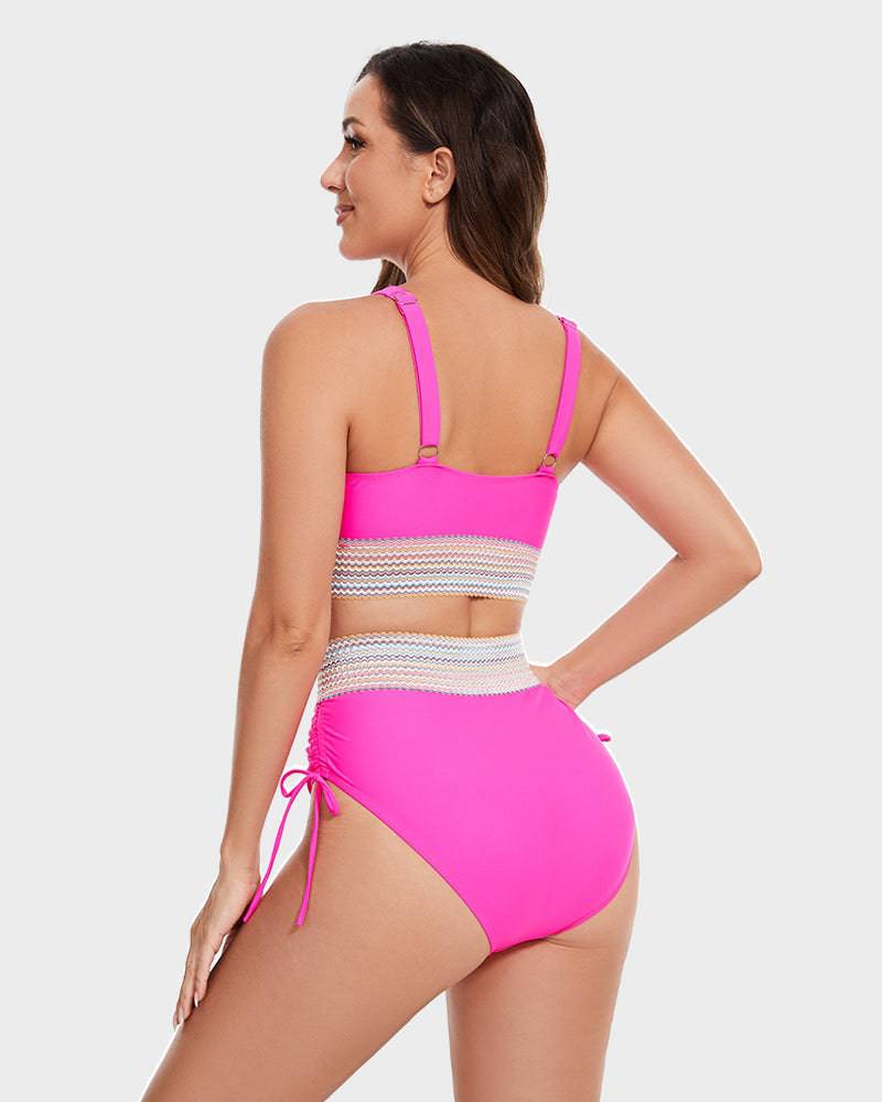 "Lynn corrigerende damesbikini, hoog taillemodel, kleurrijk design, verstelbare bandjes, flatterend en comfortabel."