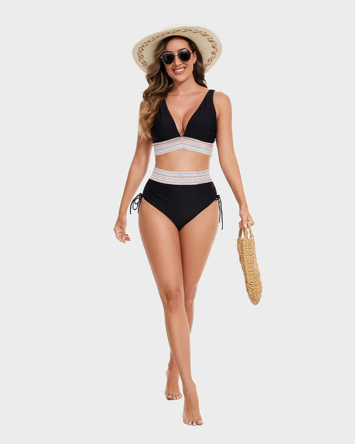 "Lynn corrigerende damesbikini, hoog taillemodel, kleurrijk design, verstelbare bandjes, flatterend en comfortabel."