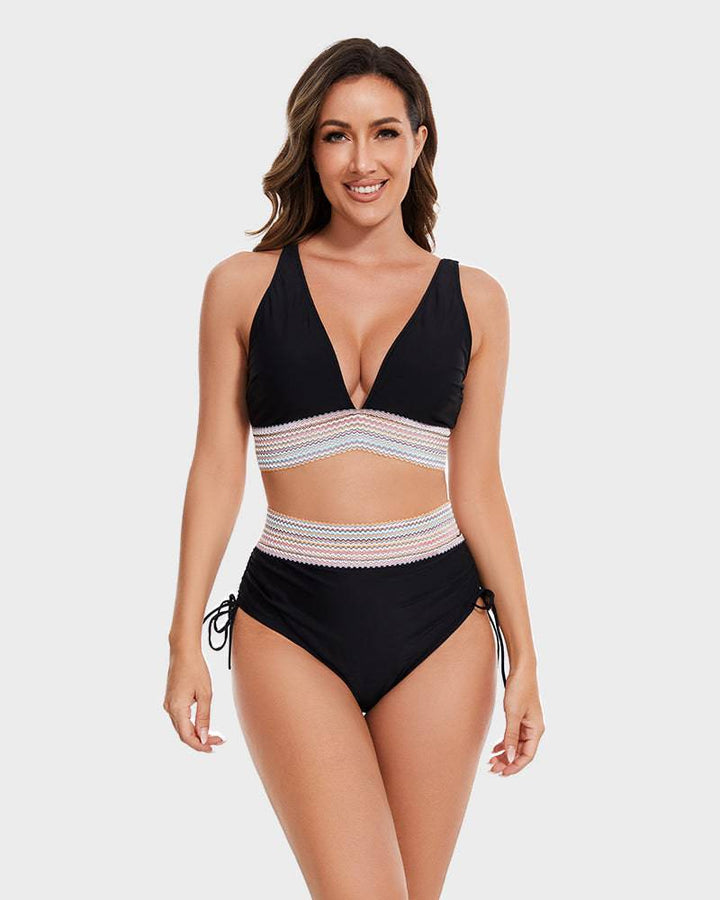 "Lynn corrigerende damesbikini, hoog taillemodel, kleurrijk design, verstelbare bandjes, flatterend en comfortabel."