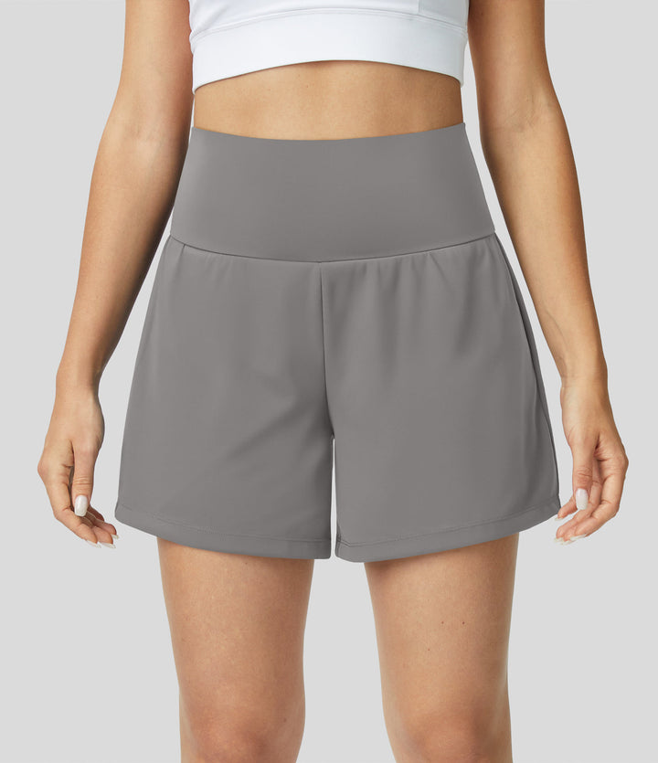 "Margarethe yoga shorts, hoge taille, ademend, 2-in-1 ontwerp, zwart, optimale bewegingsvrijheid tijdens yoga of fitness."