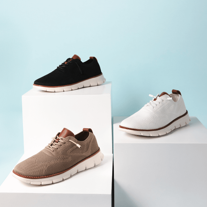 "Mesh sneakers voor heren, ademend en flexibel, in olijfgroen. Comfortabel met luchtig ontwerp en schokabsorberende zool."
