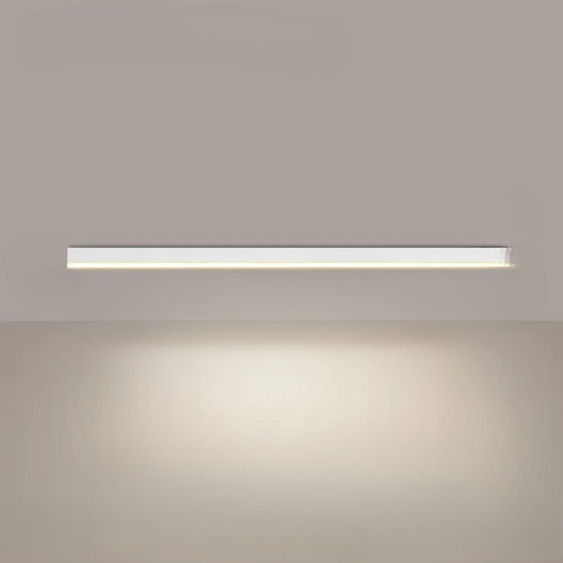 "Minimalistische LED plafondlamp met strak aluminium ontwerp, Scandinavische stijl en energiezuinige verlichting."