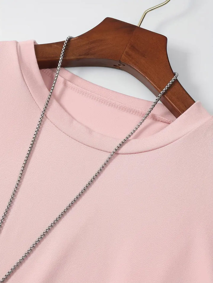 "Modern katoenen heren T-shirt, stijlvolle eenvoud, effen ontwerp, perfecte pasvorm, comfortabel en veelzijdig."