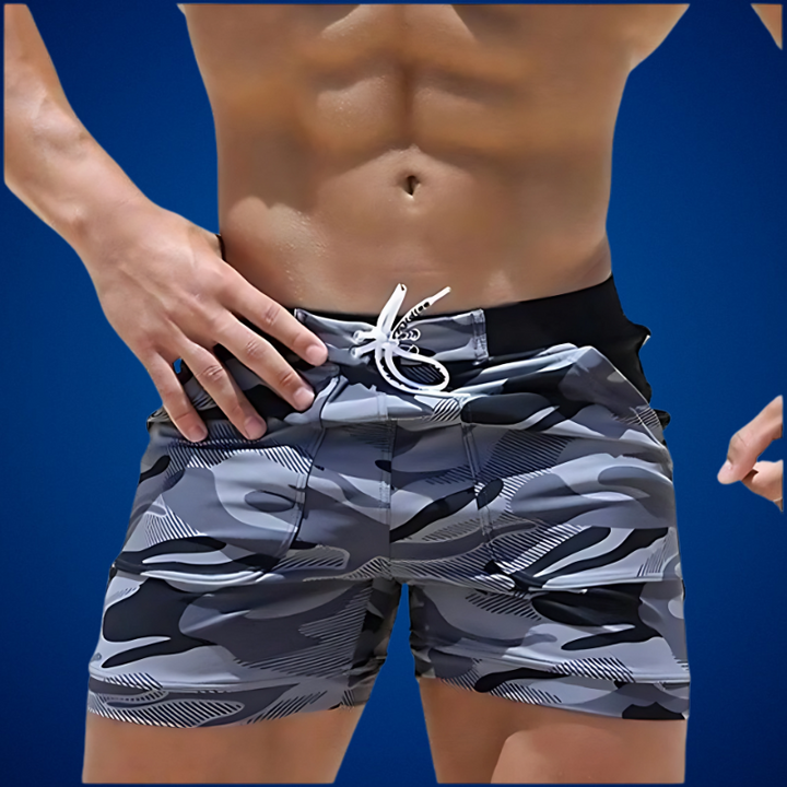 "Modieuze heren zwembroek in diverse kleuren, sneldrogend, met zijzakken en tailleband; ideaal voor strand en sport."