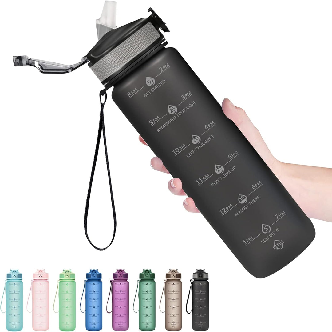 "Motiverende 900ml drinkfles met tijdmarkeringen, lekvrije dop en rietje, BPA-vrij, perfect voor hydratatie en fitness."