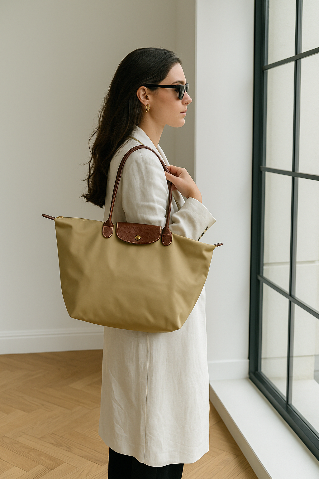 "Noa Luxe Schoudertas, elegante en veelzijdige vrouwen tas met ruime indeling en luxe look, ideaal voor elke gelegenheid."