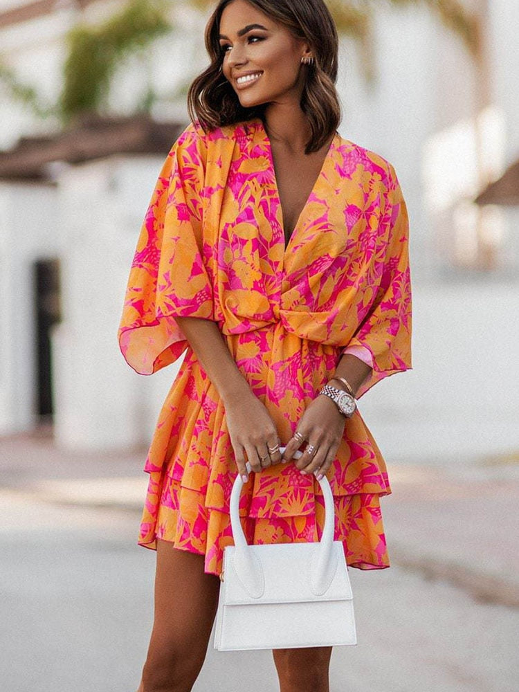 "Noelia mini jurk, luchtige zomerse stijl, V-hals, comfortabel en elegant ontwerp voor diverse gelegenheden, ideaal voor zome