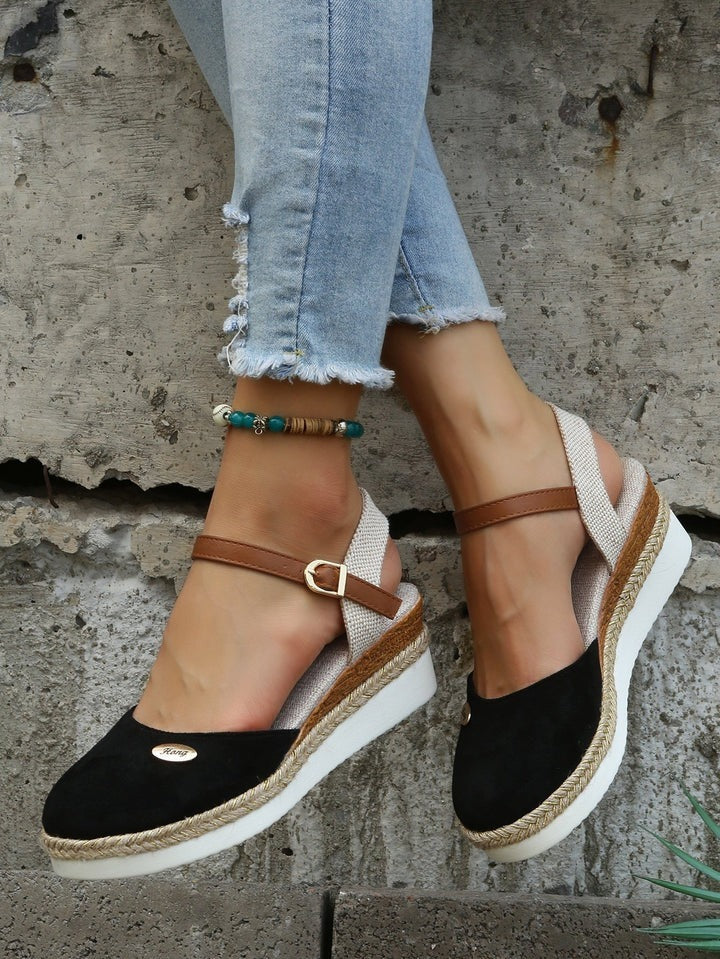"Orthopedische bruine espadrilles voor dames, stijlvolle sandalen met comfort en duurzame materialen voor dagelijks gebruik."