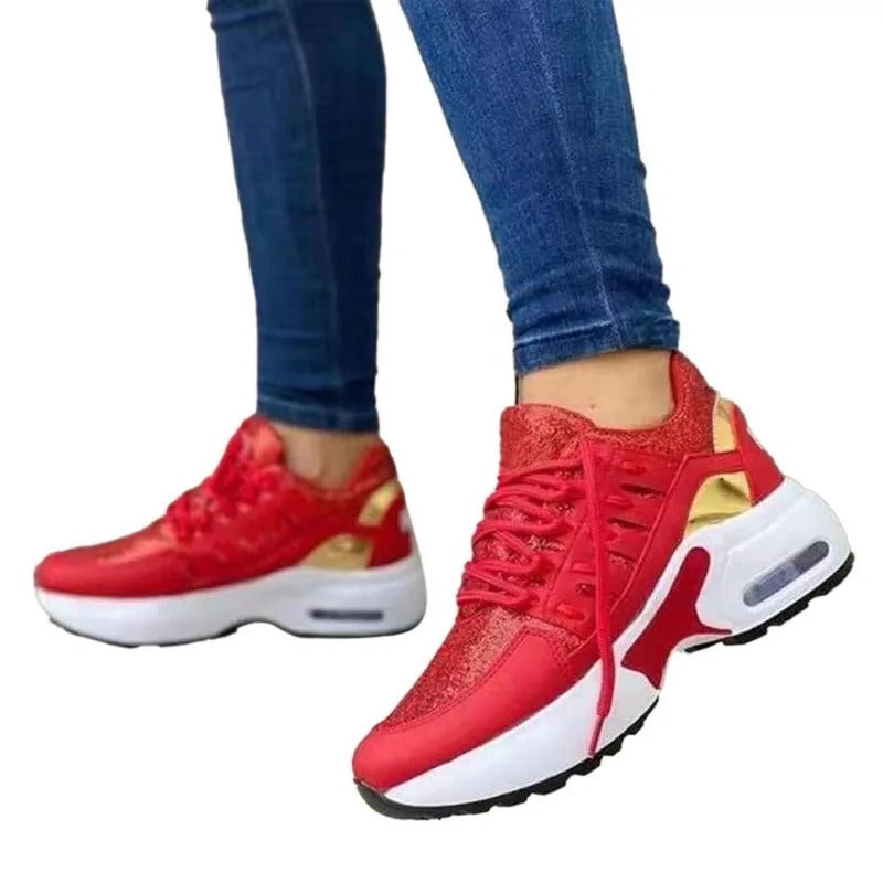 "Orthopedische damessneakers met voetboogondersteuning, ademend mesh en suède, anti-slip zool in zwart en beige."