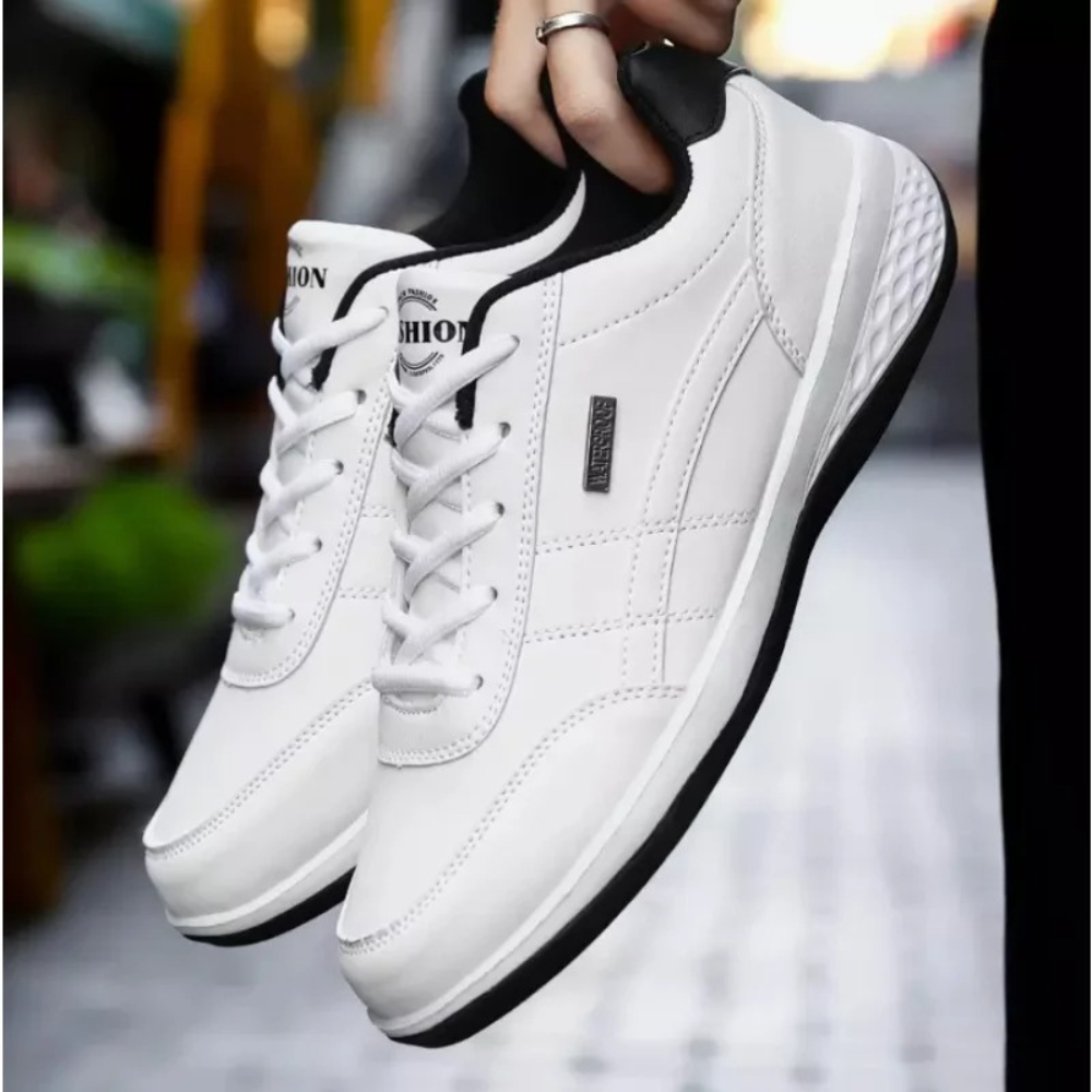"Orthopedische heren sneakers van leer, luxe en stijlvol in blauw, voor dagelijks comfort en ondersteuning."