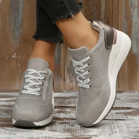 Orthopedische wandelschoenen voor dames in blauw, ergonomisch ontwerp, bieden comfort en ondersteuning bij elke stap.