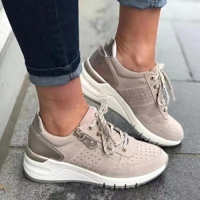 Orthopedische wandelschoenen voor dames in blauw, ergonomisch ontwerp, bieden comfort en ondersteuning bij elke stap.
