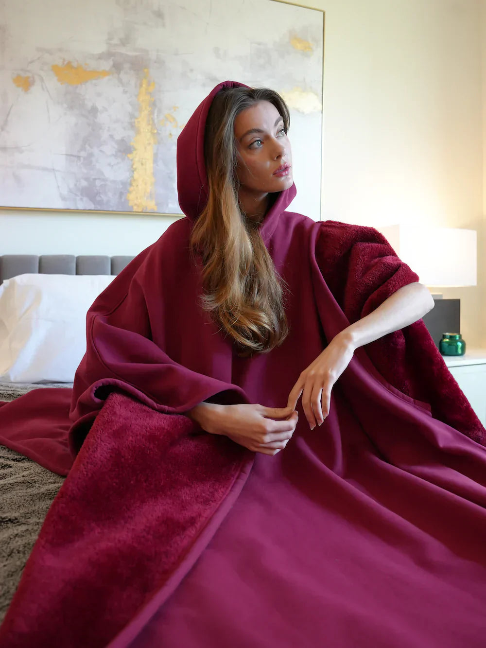 "Oversized Eden Hoodie Blanket in zachte stof, biedt ultiem comfort en warmte. Beschikbaar in diverse kleuren."