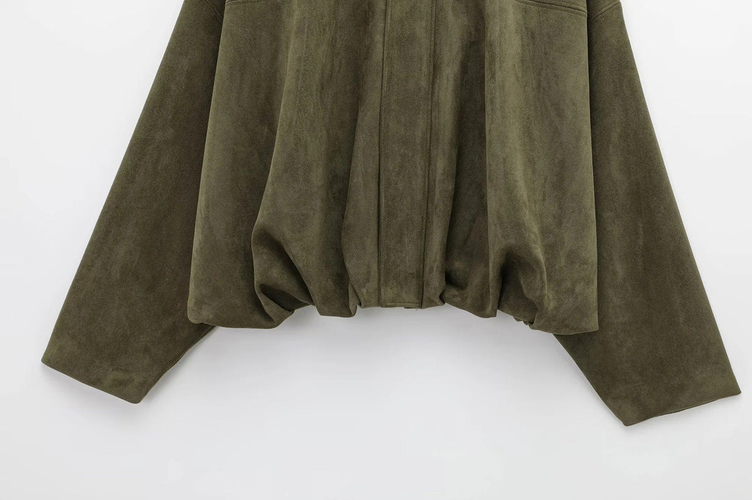 "Oversized suède damesjack met gestructureerde schouders, luxe uitstraling, vintage stijl en moderne elegantie, ideaal voor k