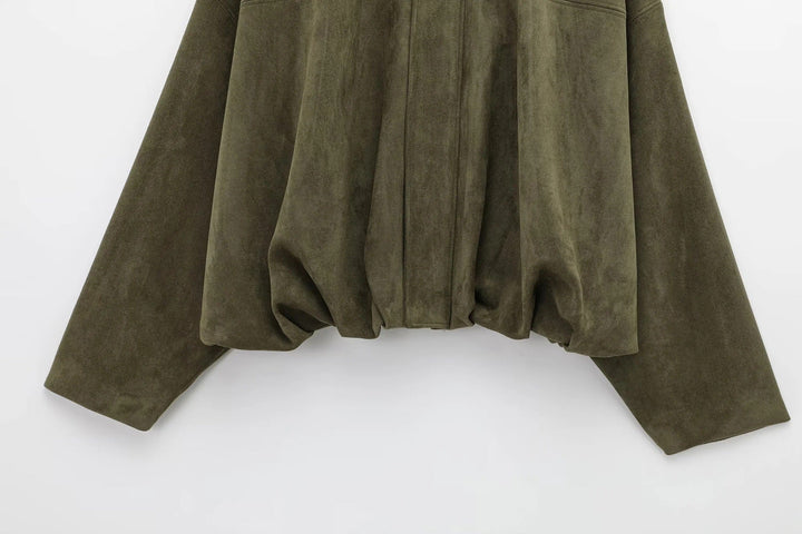 "Oversized suède damesjack met gestructureerde schouders, luxe uitstraling, vintage stijl en moderne elegantie, ideaal voor k