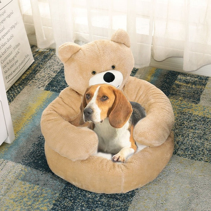 "Pluizig teddybeer huisdierenbed in bruin voor comfort en veiligheid, zachte bekleding en knuffelbaar ontwerp."