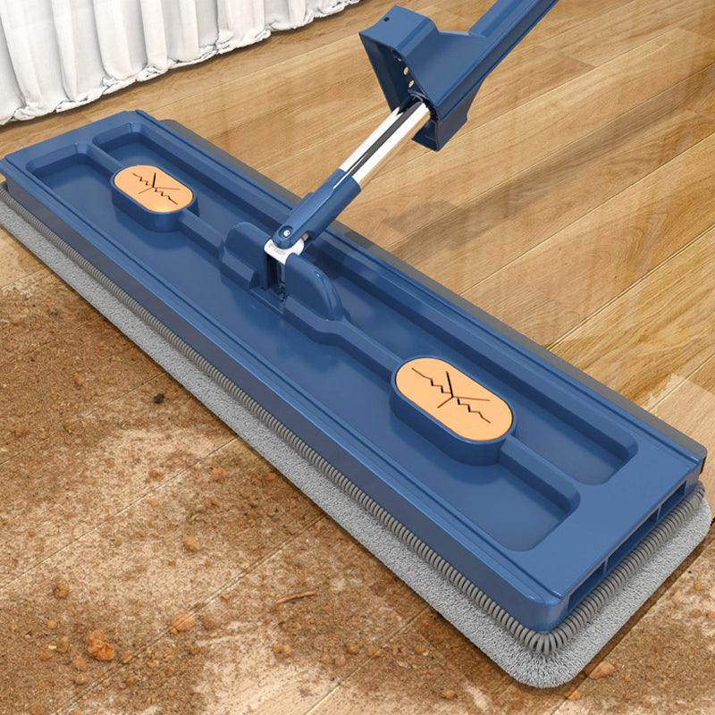 "Revolutionaire mop met 360° rotatie, geïntegreerde schraper en RVS steel voor efficiënte schoonmaak van houten en tegelvloer