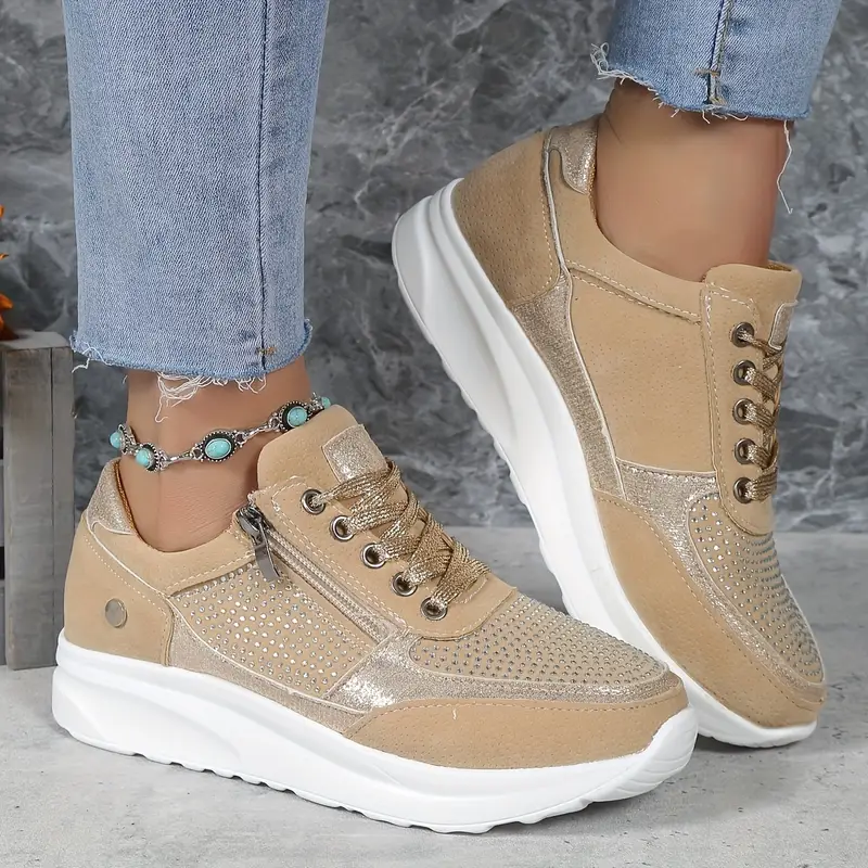 "Roze ergonomische damessneakers met ademende stof en verstelbare pasvorm, ideaal voor de lente."