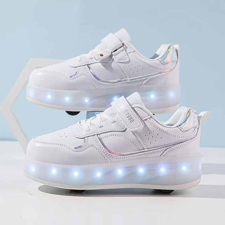 "Roze rolschoenen met wielen en LED-lampjes, ideaal voor kinderen. Trendy design, geschikt voor spelen en dagelijks gebruik."